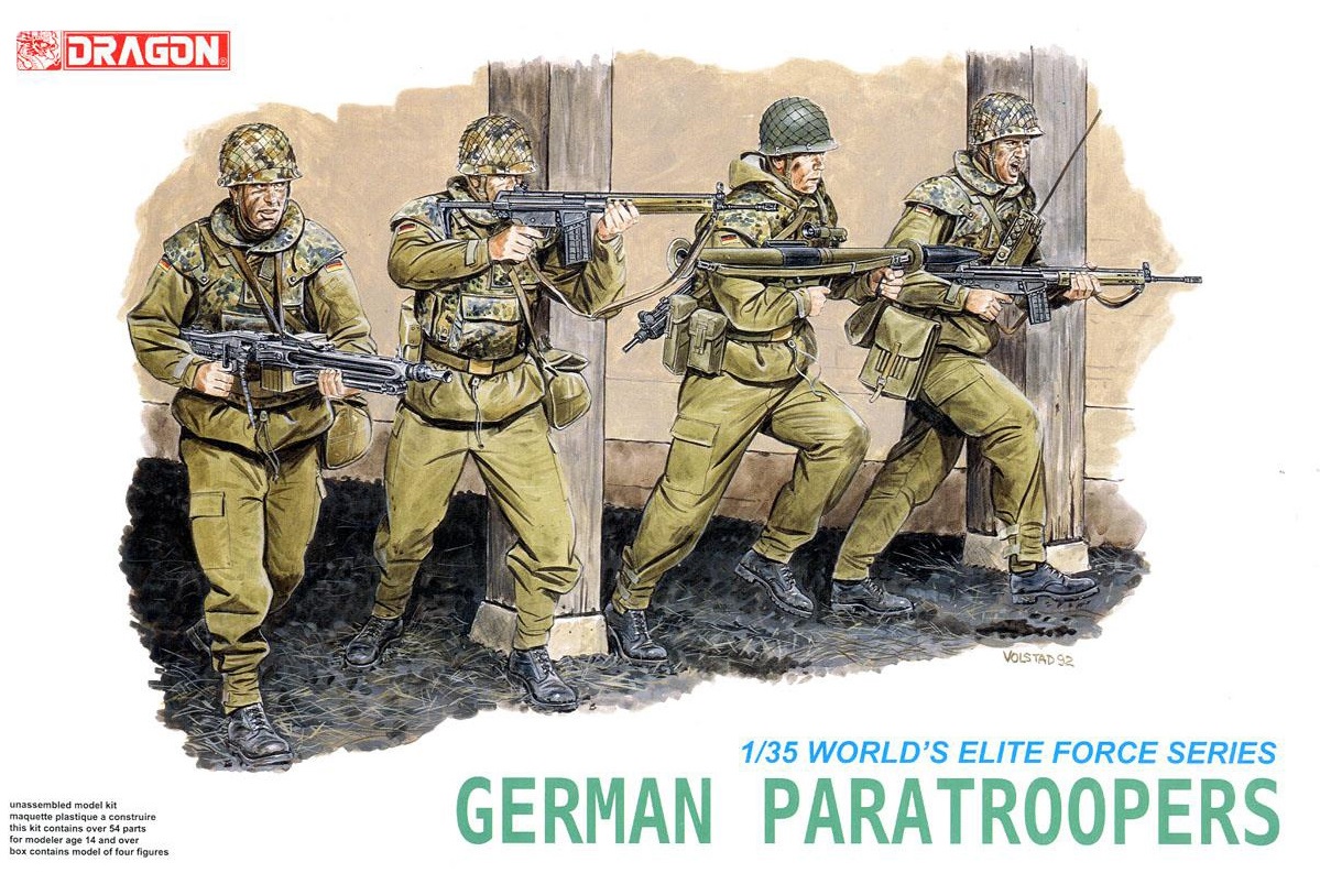 3021  фигуры  German Paratroopers  (1:35)