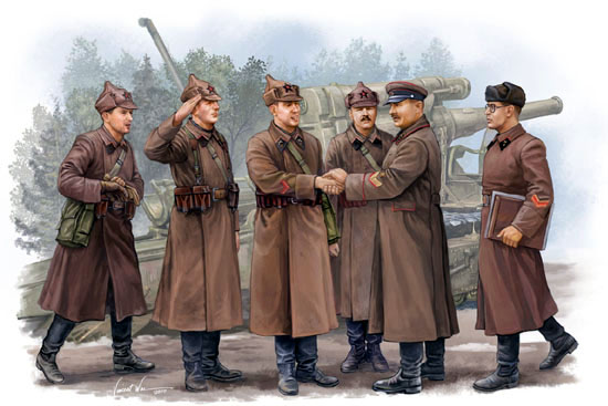 00428  фигуры  Soviet Artillery – Commander Inspection  (1:35)
