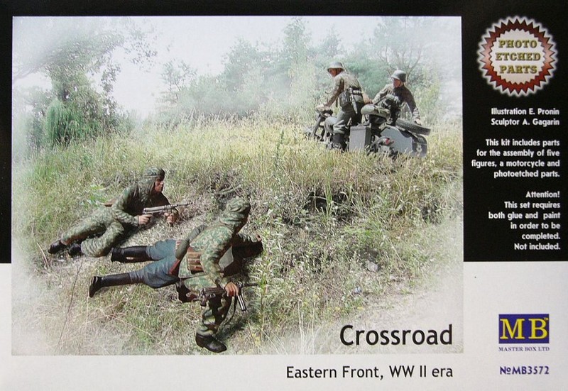 MB3572  фигуры  Crossroad Eastern front, WW II  (1:35)